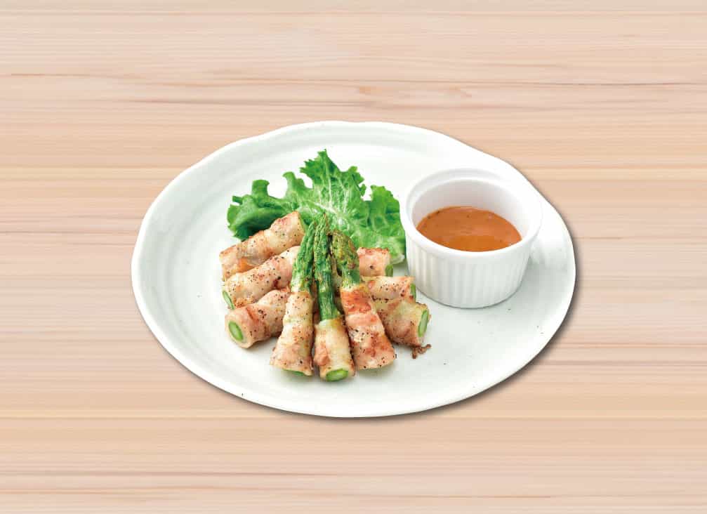蘆筍裹肉與燒烤蛋黃醬