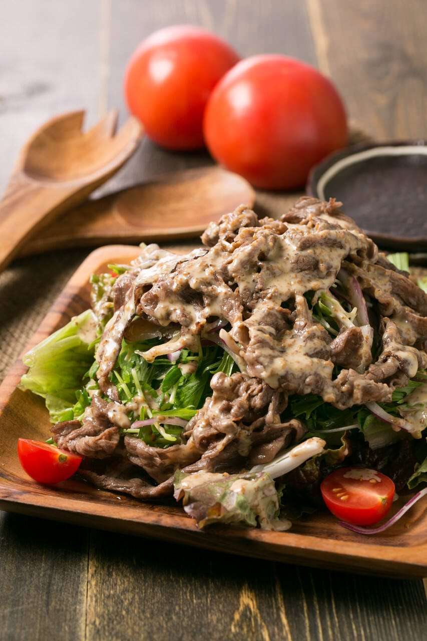 和牛ハネシタ焼きしゃぶサラダ