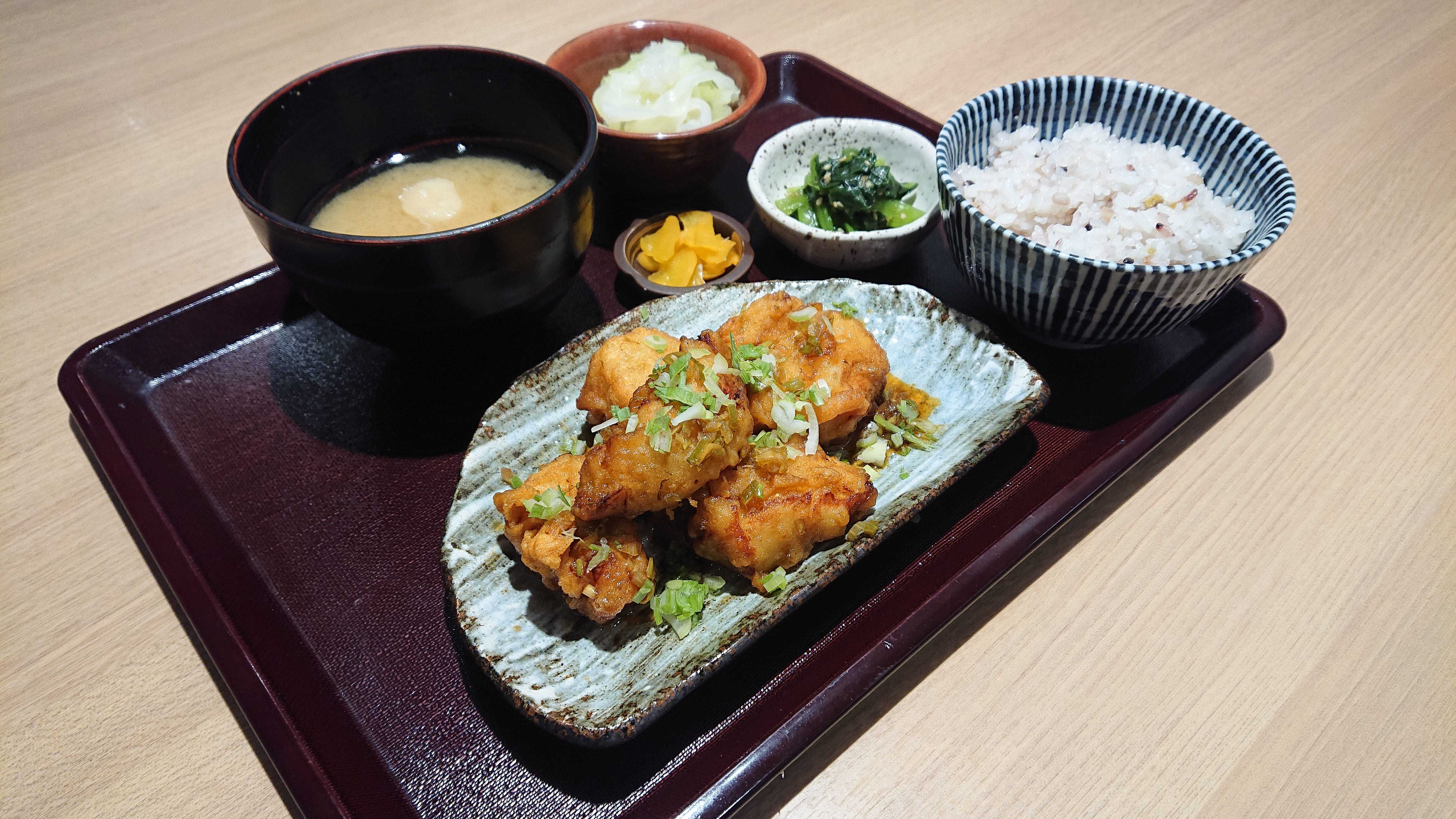 週替わり肉定食