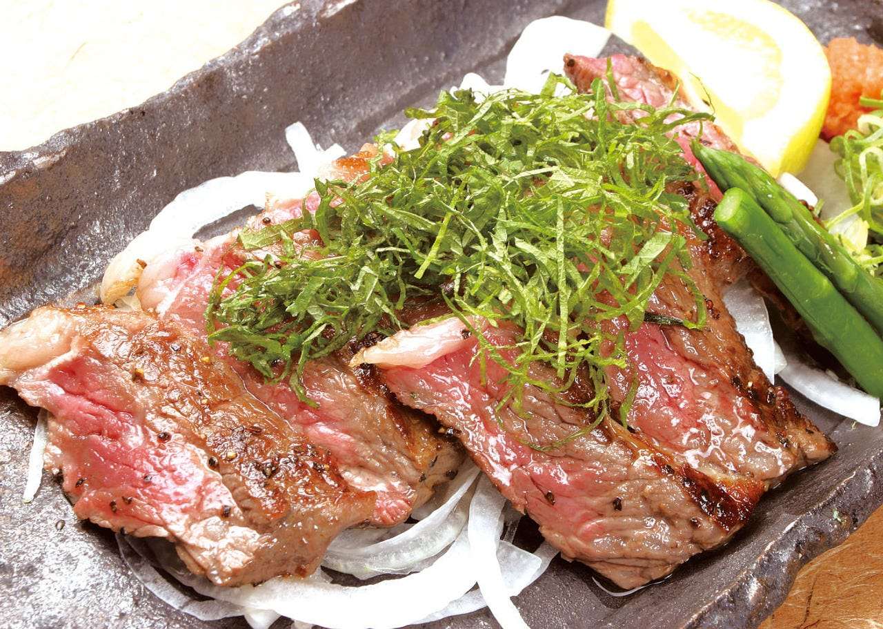 검은 털 일본소 메시 구이