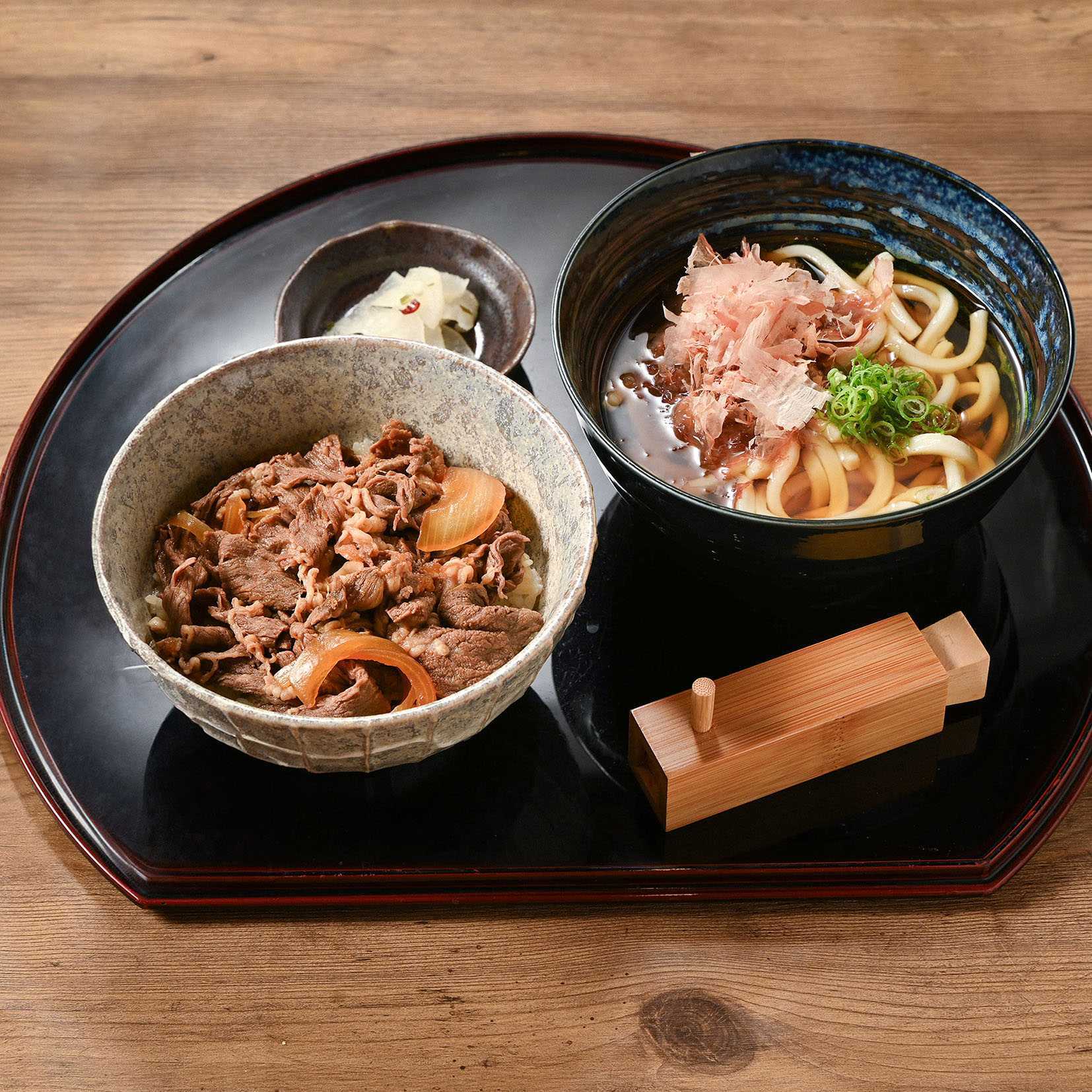 お昼の御膳(定食) - お品書き - 【公式】和彩旬彩 うおまん 尼崎店
