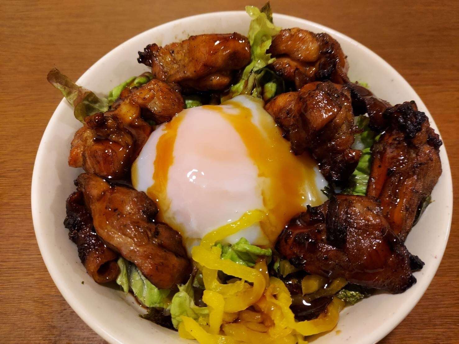 炭火焼き鶏丼