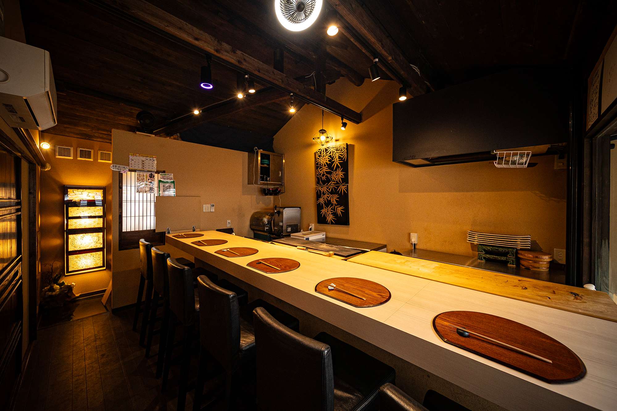 最大8名様まで応相談