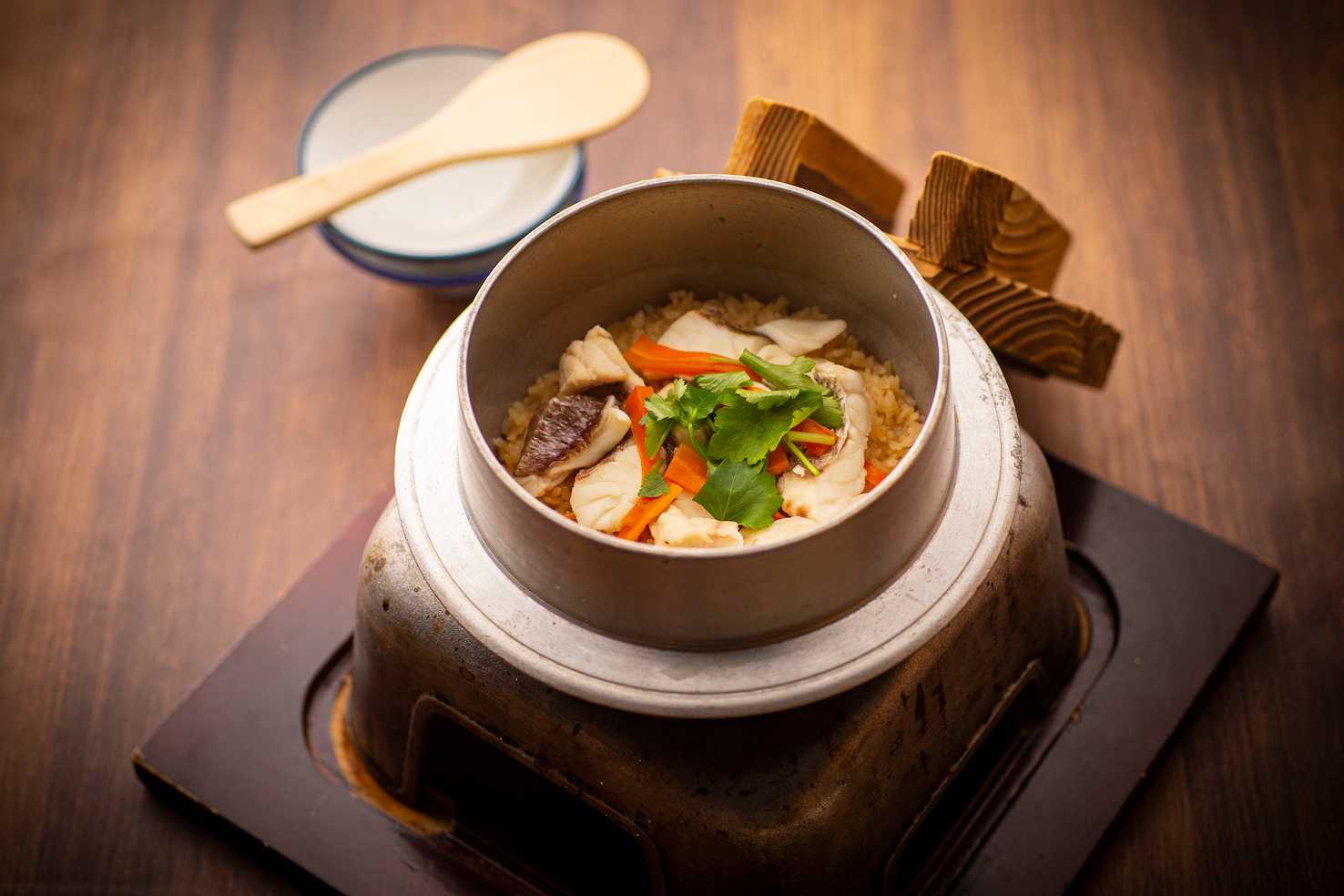 炊きたて天然真鯛の釜飯 2人前