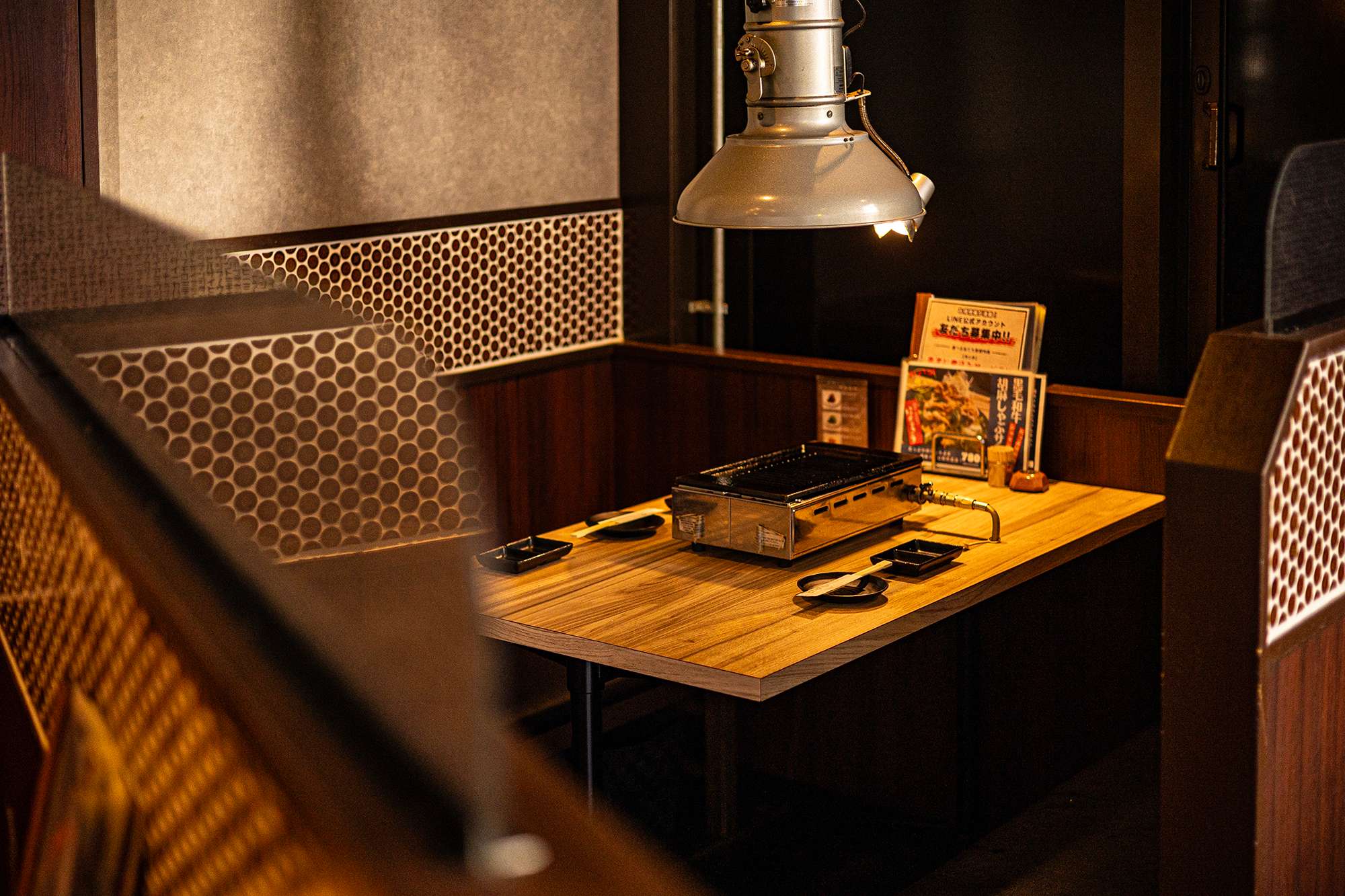 テーブル4名様×3（BOX席）