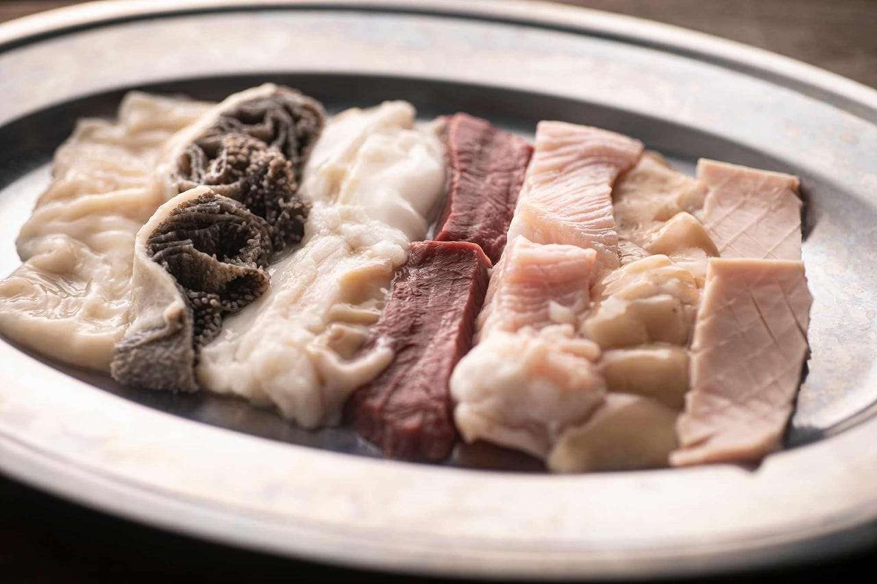 ホルモン盛合わせ