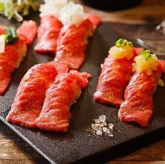 画像:21種の肉すし食べ飲み放題コースは必食!