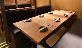 画像:2名様から団体様まで多種多様な個室席を完備