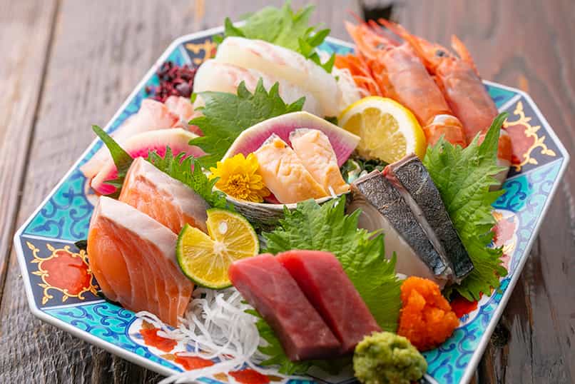 Famous fresh fish sashimi platter