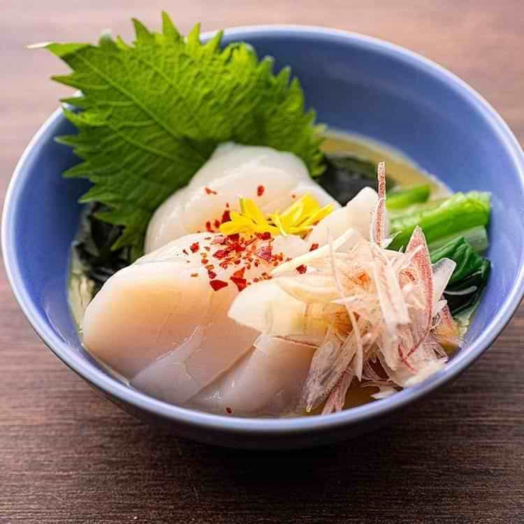 Scallops with vinegar and miso
