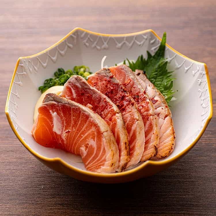 Grilled salmon with mayonnaise and ponzu sauce