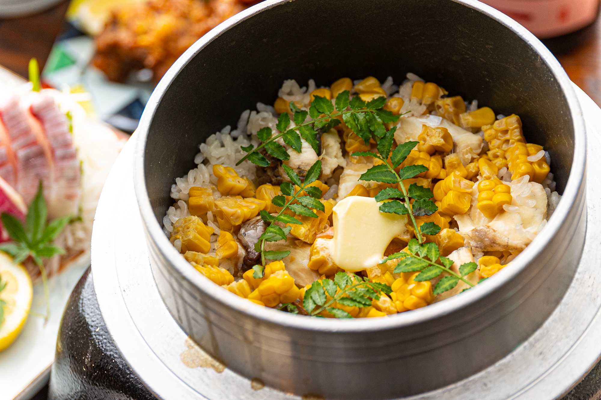 Aroma of butter! Seafood rice pot