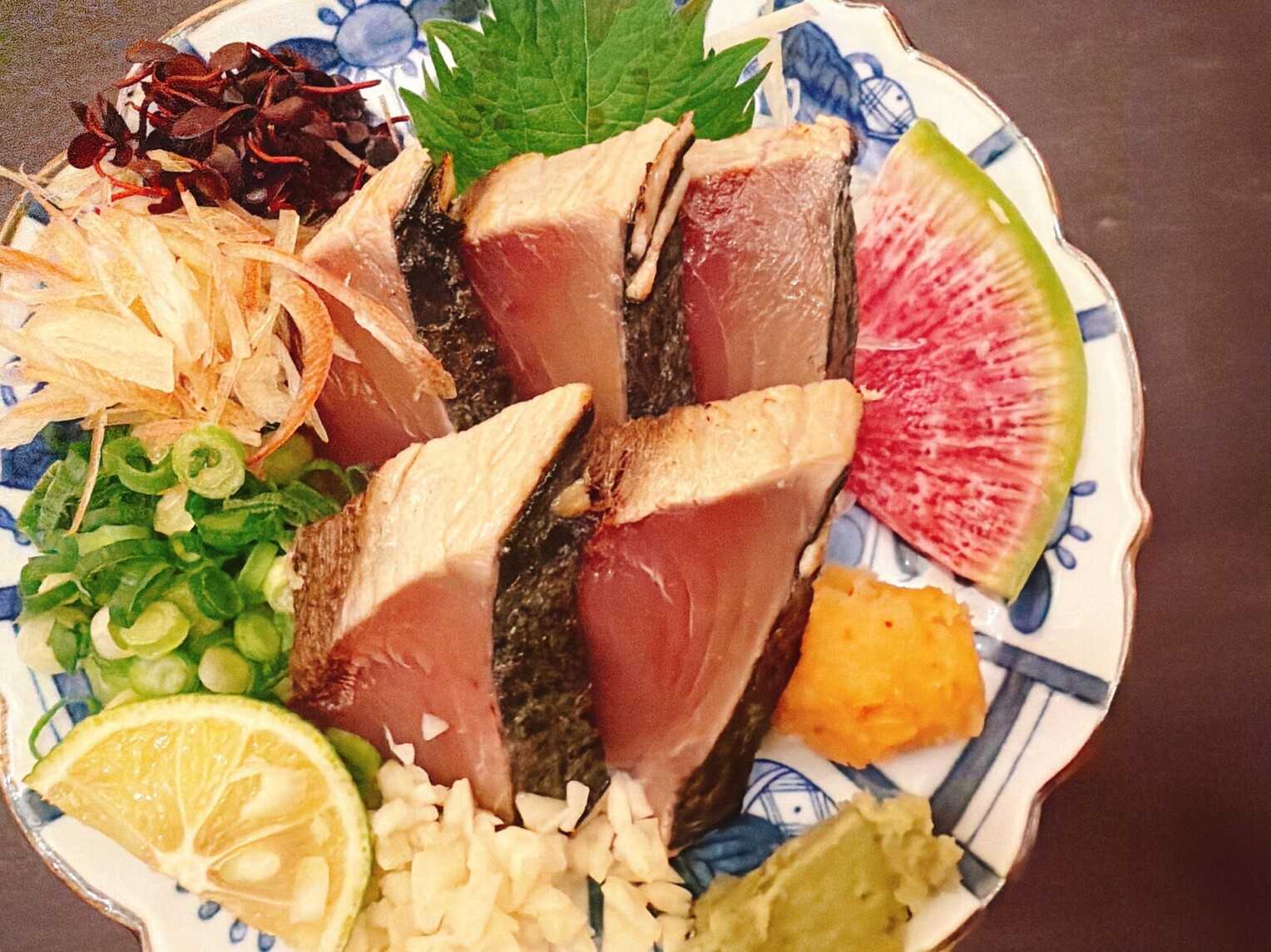 薫香！カツオの藁たたき