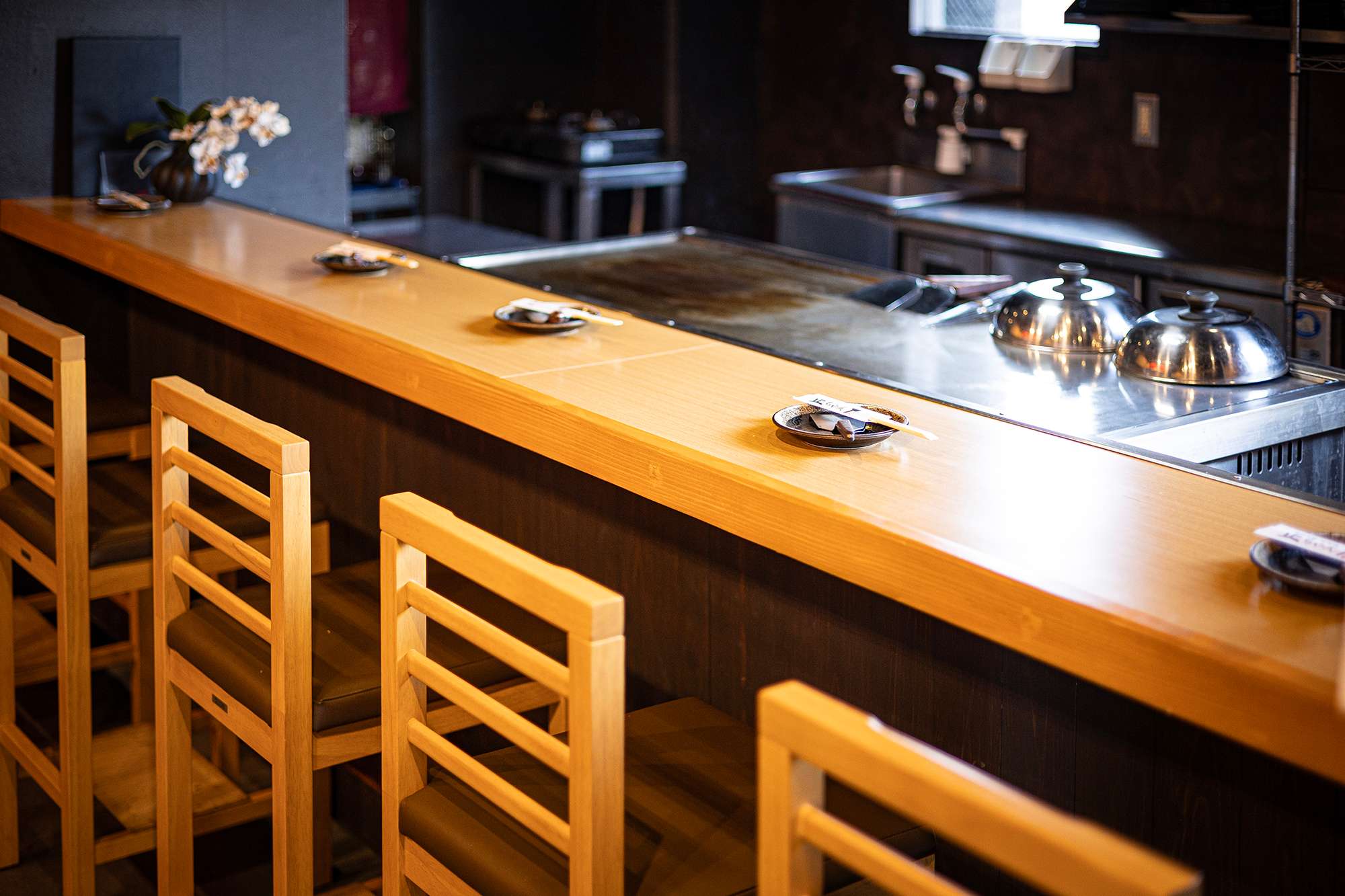 ライブ感楽しむ特等席。おひとり様、仕事帰りに。