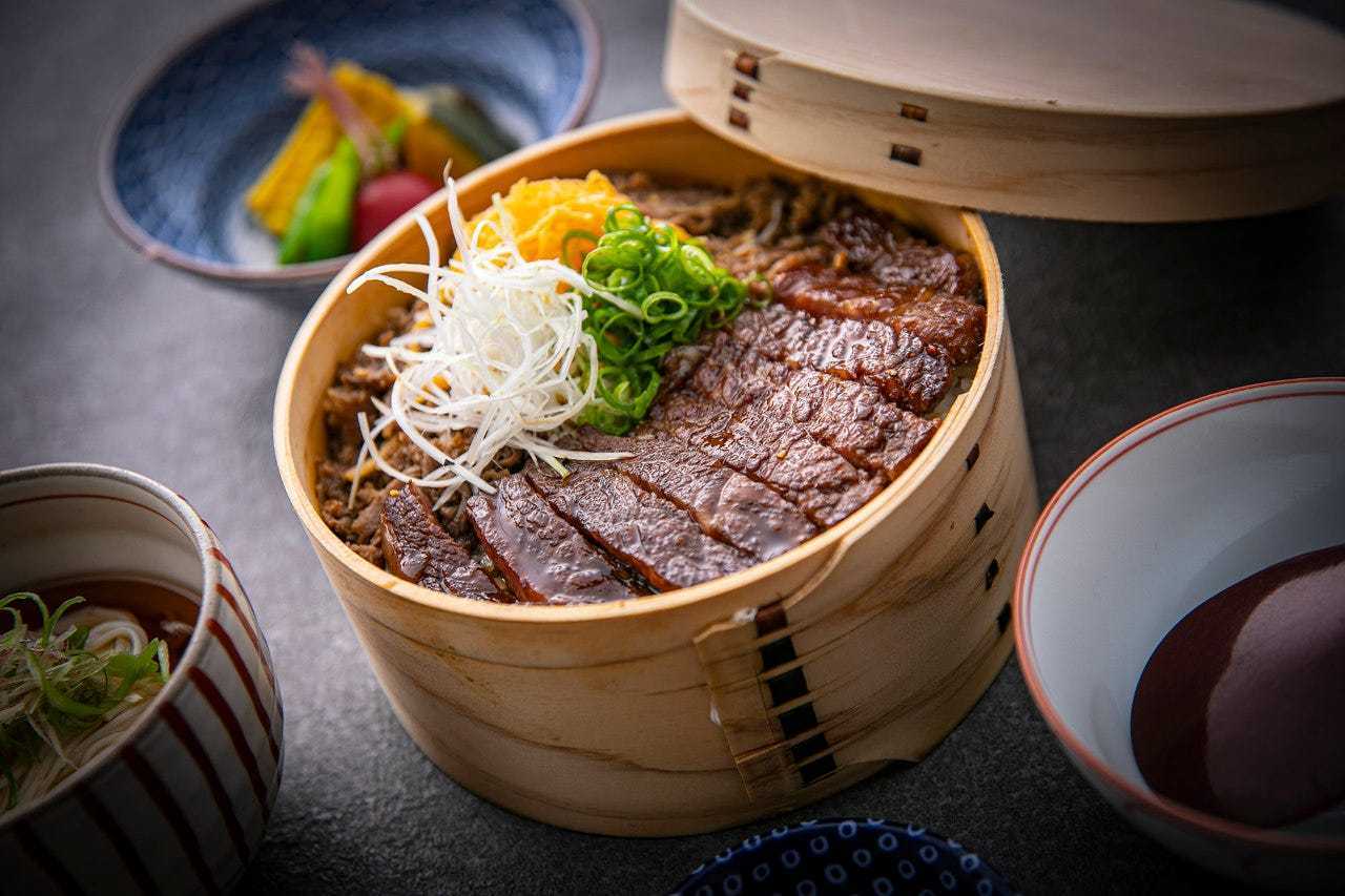 大和牛まぶし　上ロースステーキ