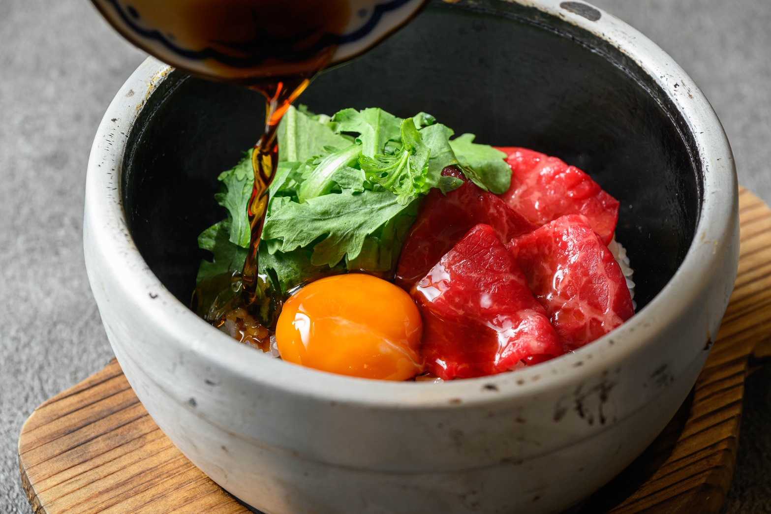 まるで、すき焼きな石焼きピビンパ