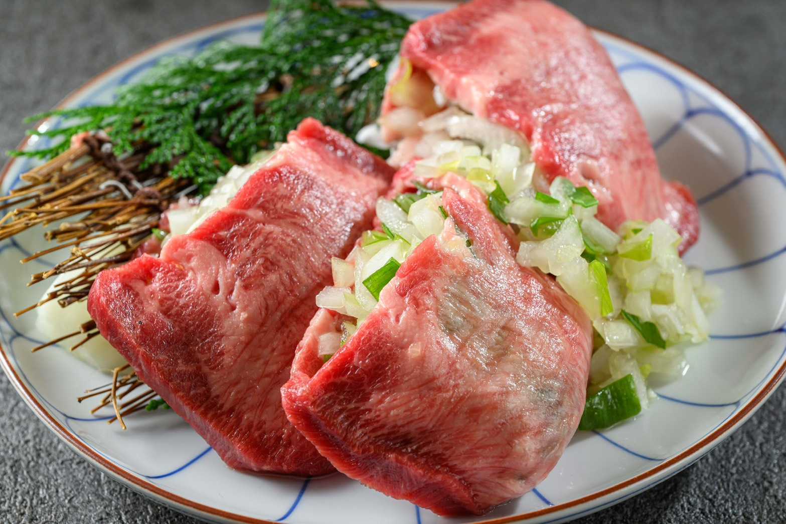 厚切り塩タン どっさりねぎ挟み