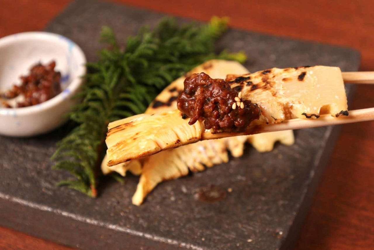 Grilled bamboo shoots with meat miso