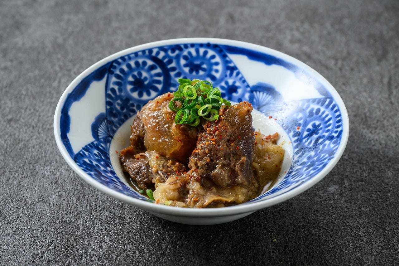 和牛すじ煮込みの白みそ仕立て