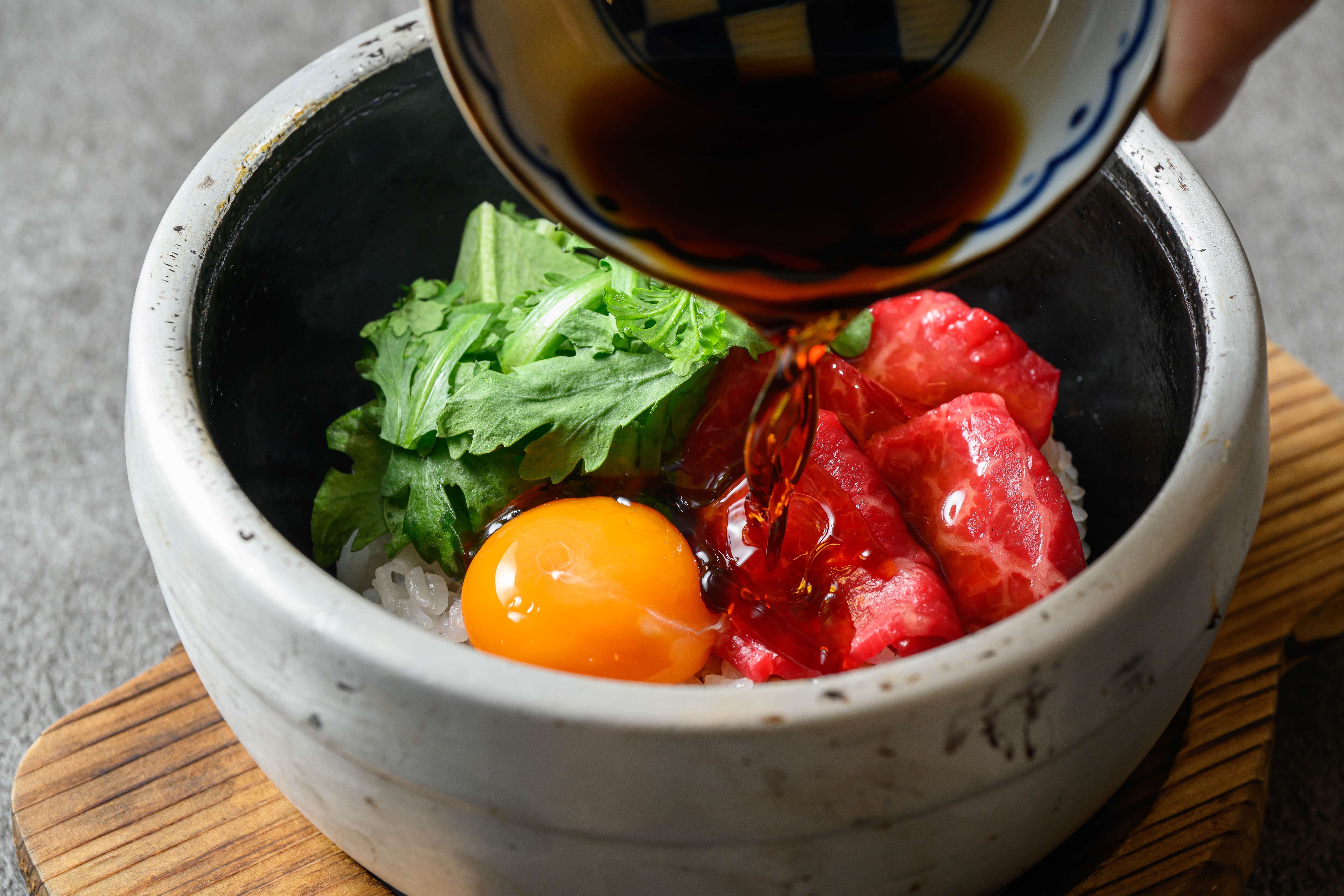 まるで、すき焼きな石焼ピビンパ