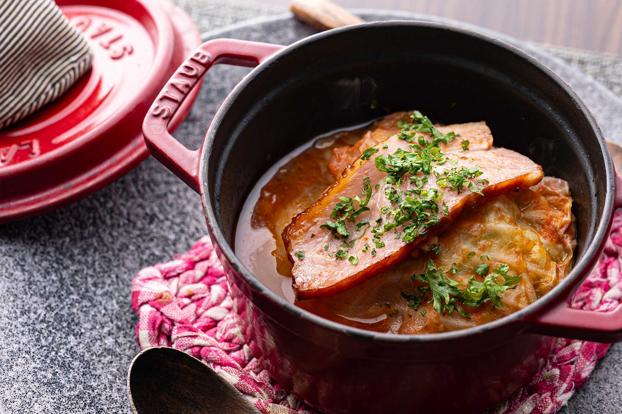 じっくり煮込んだロールキャベツ