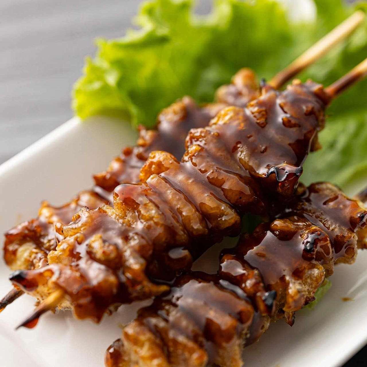 皮串(たれ・塩) 