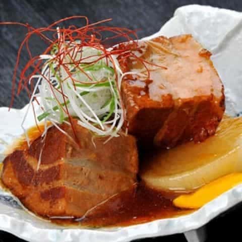 自慢の豚角煮 温泉玉子のせて