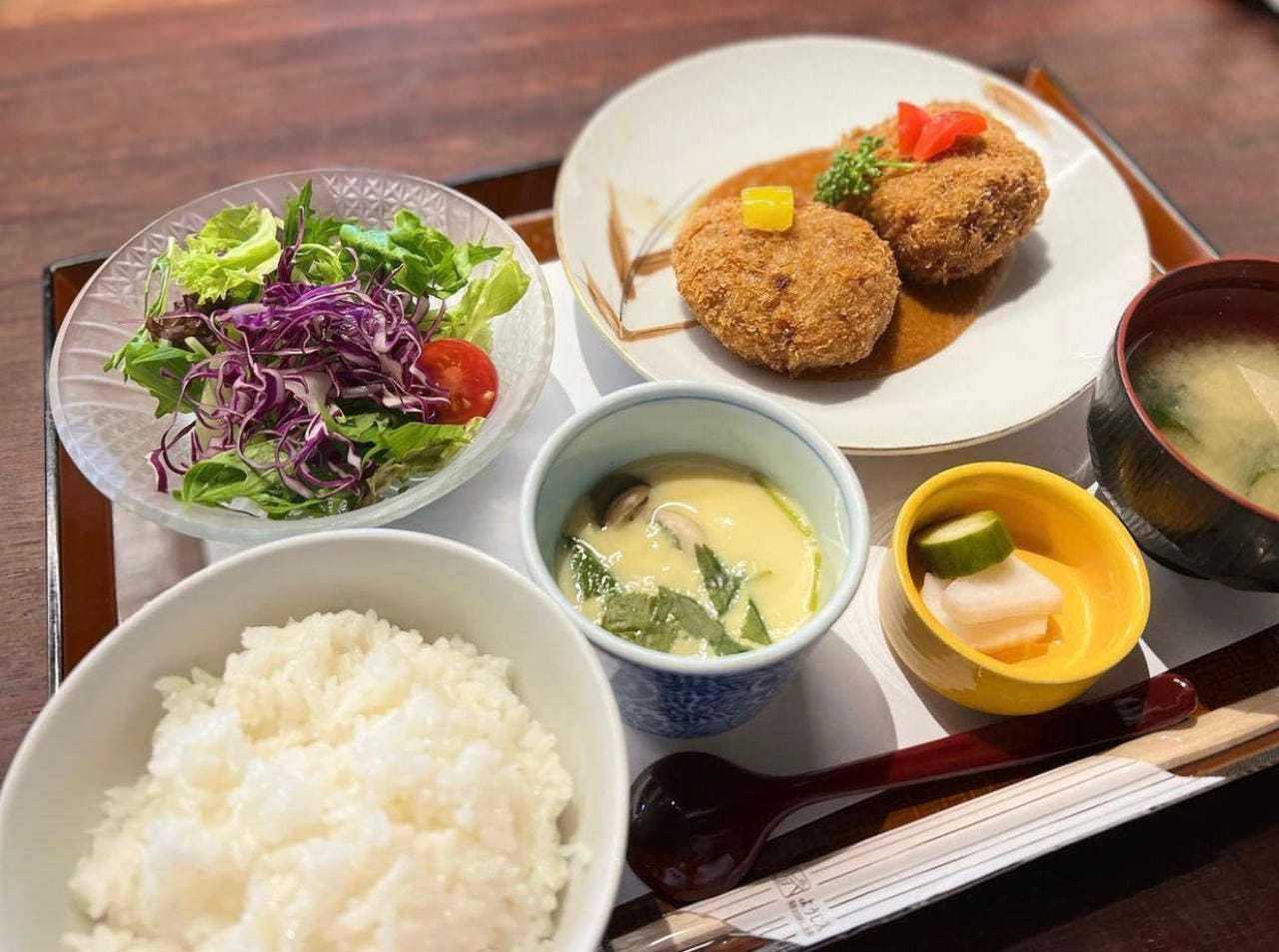 黒豚と牛のメンチカツ