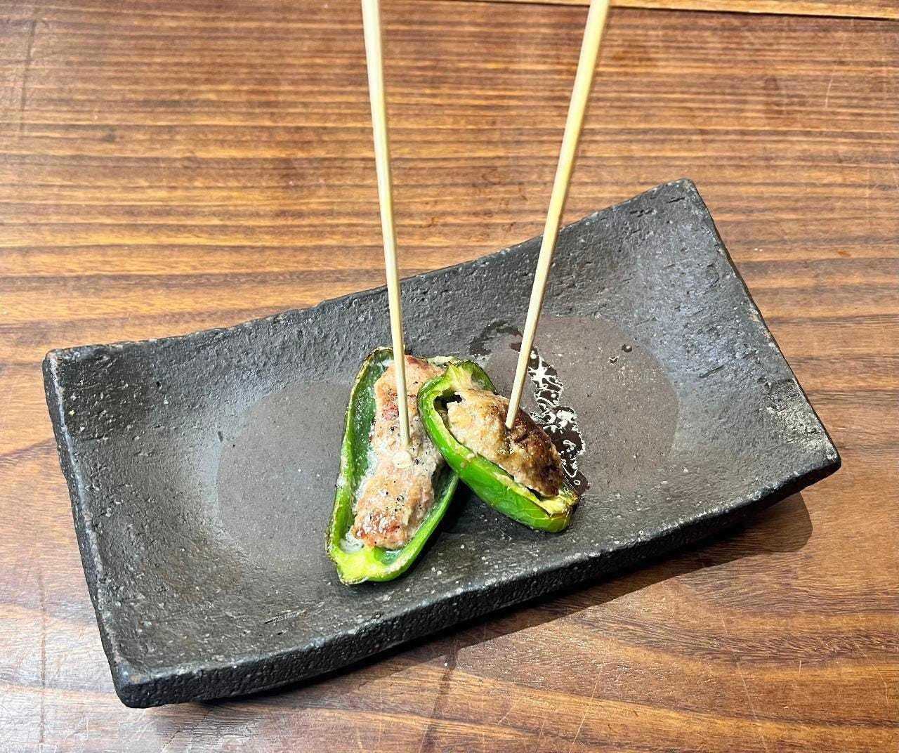 【六白黒豚】ピーマンつくね串