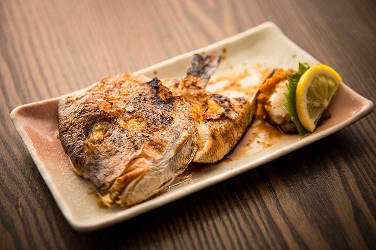 真鯛のかぶと焼