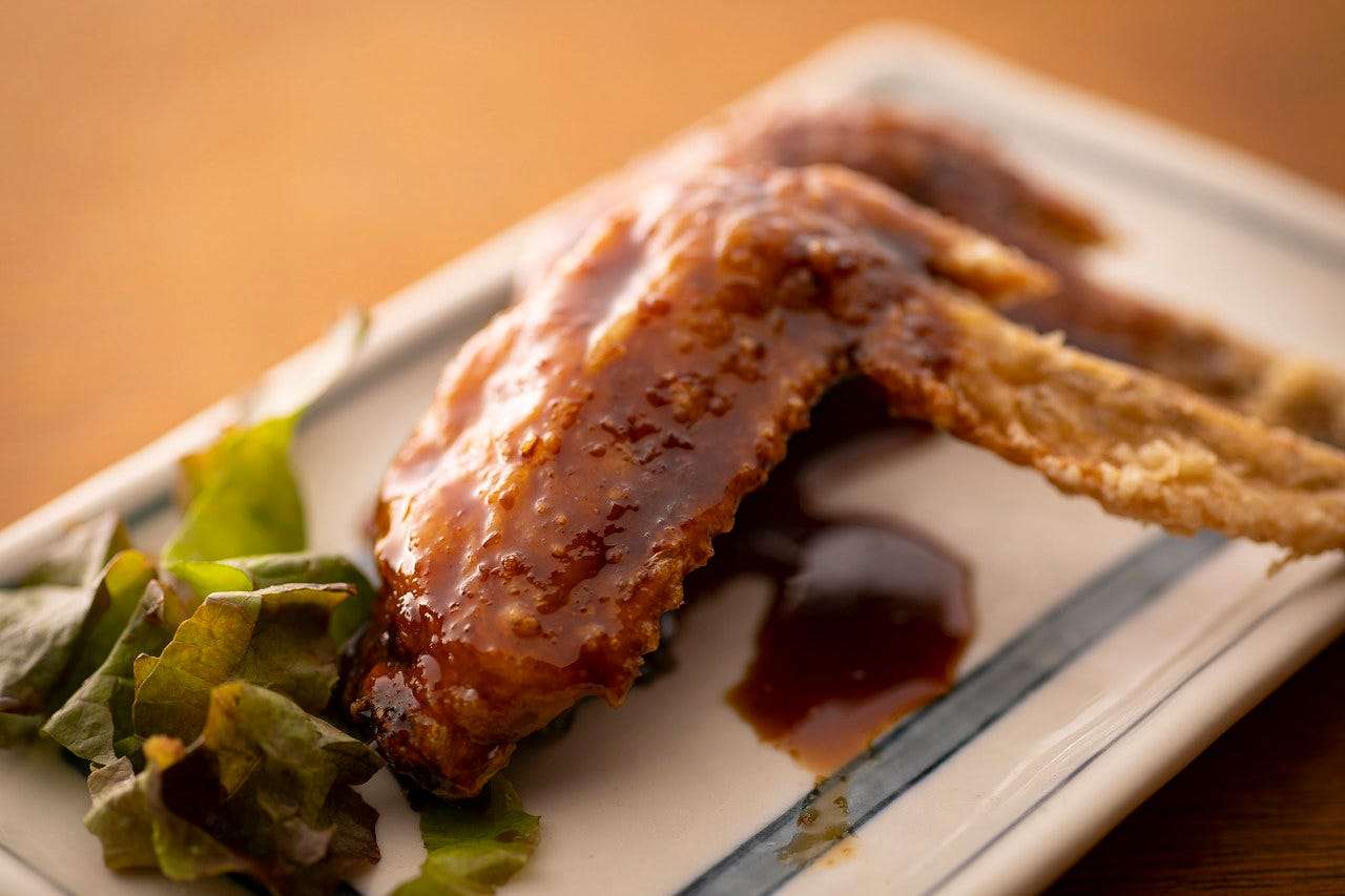 やみつき手羽先(2本)