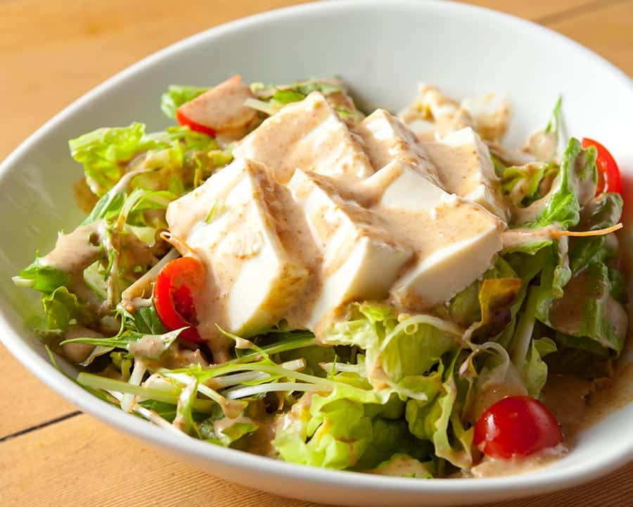 豆腐の胡麻風味サラダ