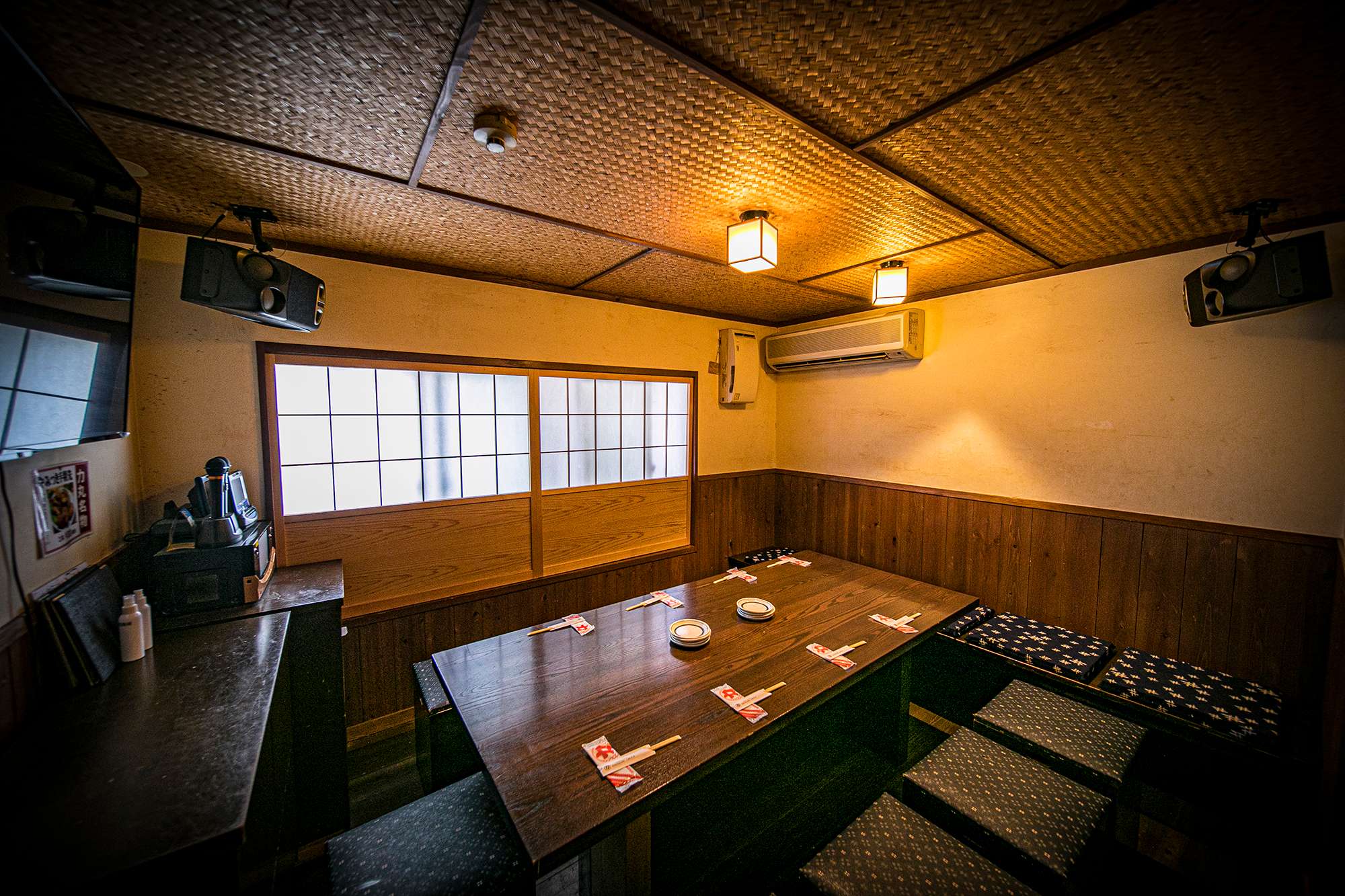 【四階】6名様個室・12名様個室