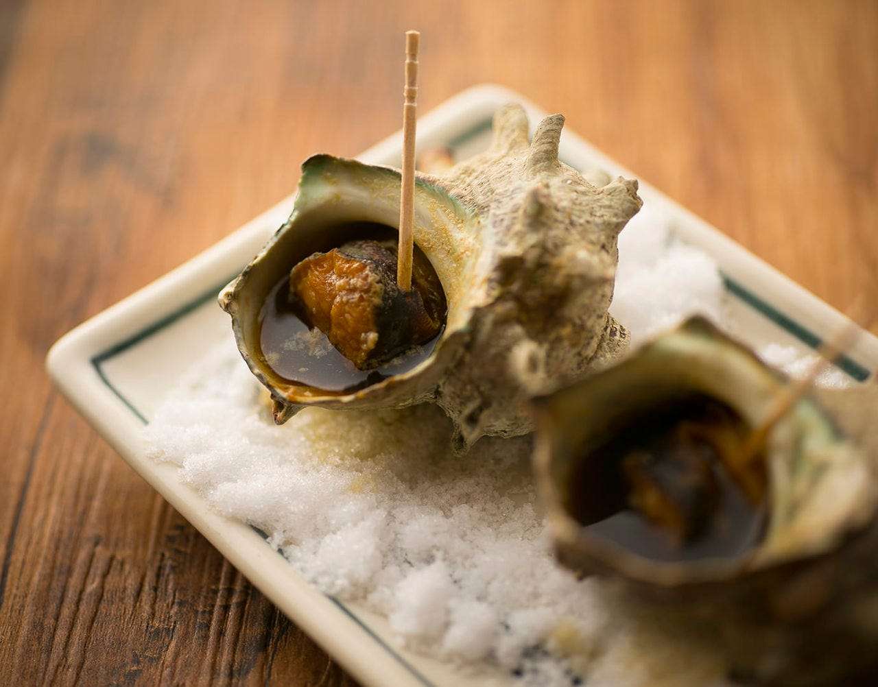 【名物】活サザエの壷焼き