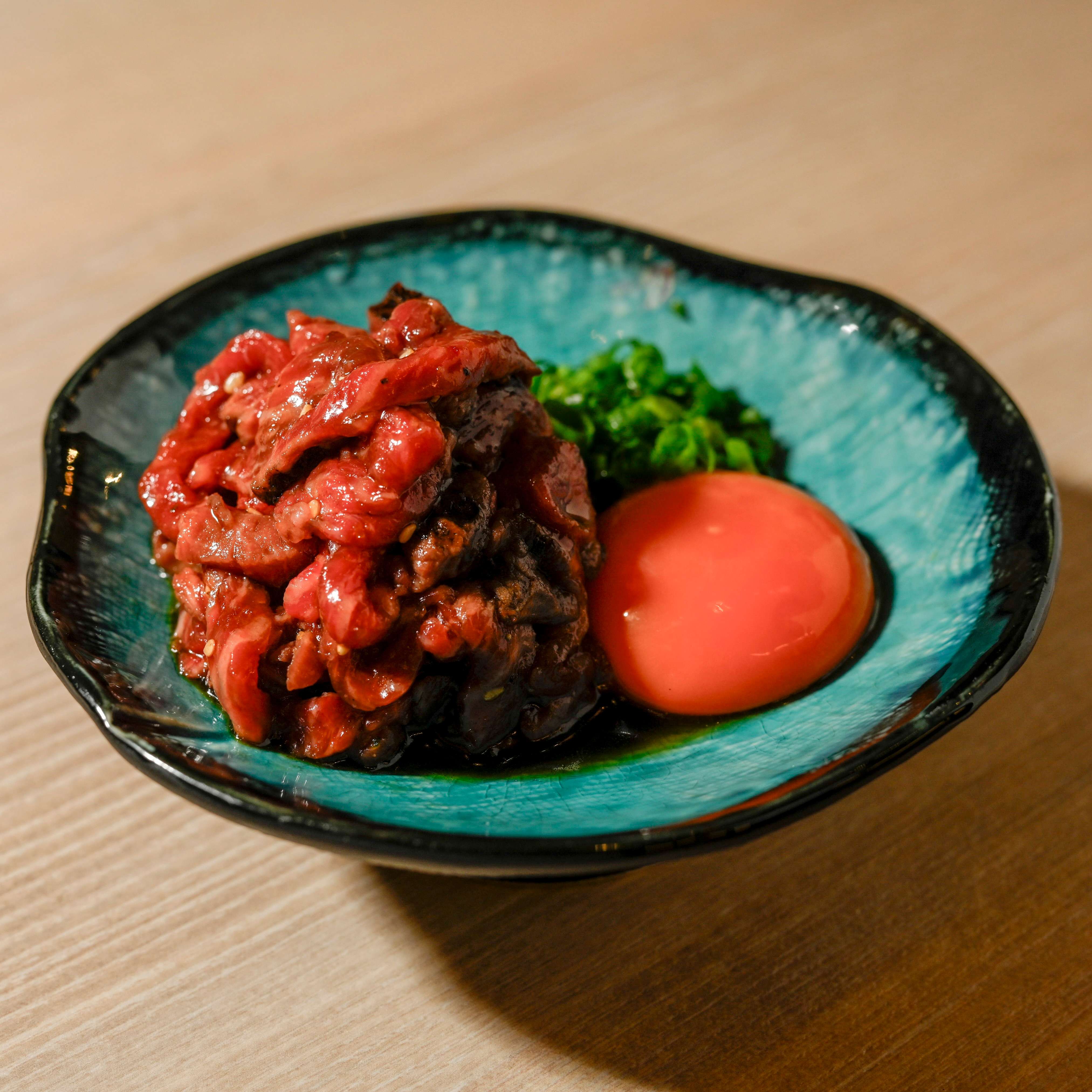 和牛炙りユッケ